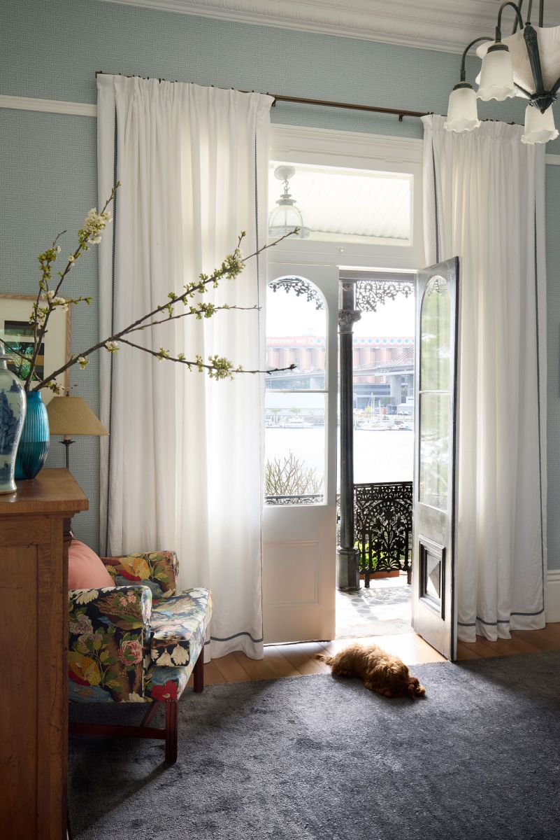 how to use trims in interiors and curtains