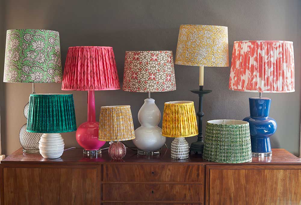 How To Choose A Lampshade No Chintz, What Fabric Is Best For Lamp Shades