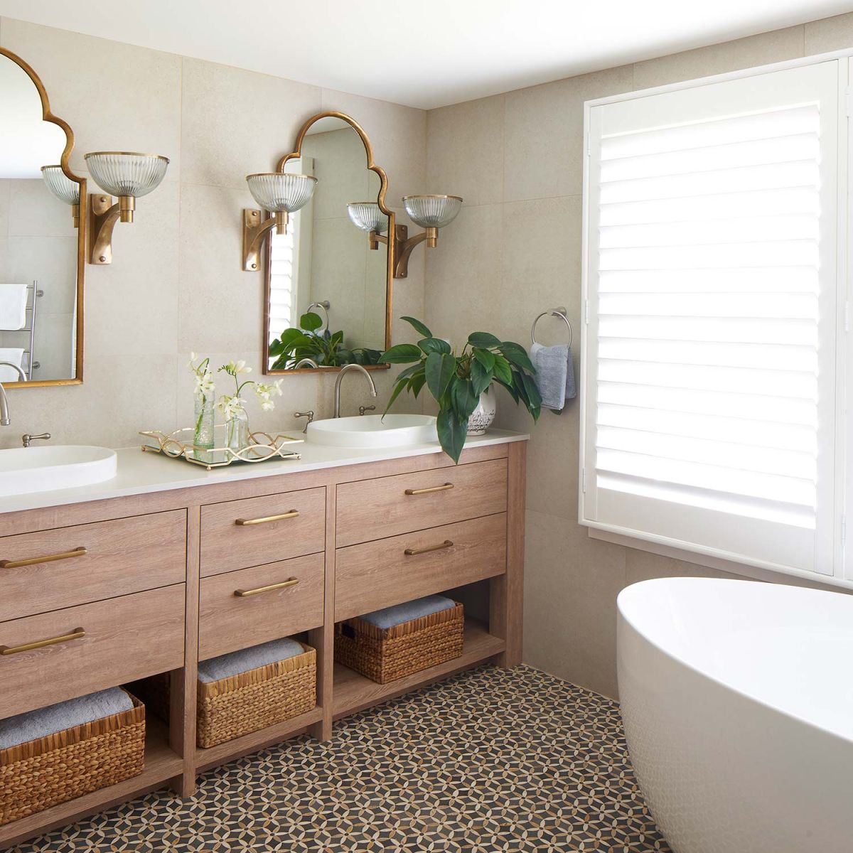 Neutral and Natural Bathroom Styling - No Chintz Textiles