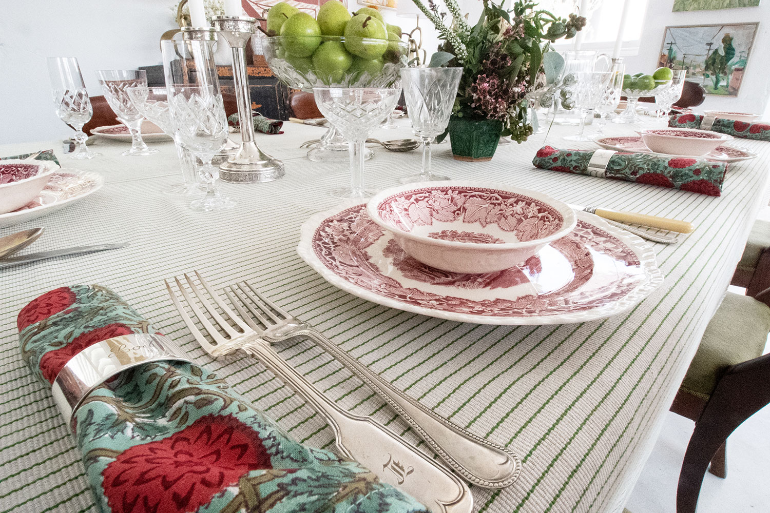 Tablescaping for the Holiday Season with Helen McKenzie - No Chintz Australia